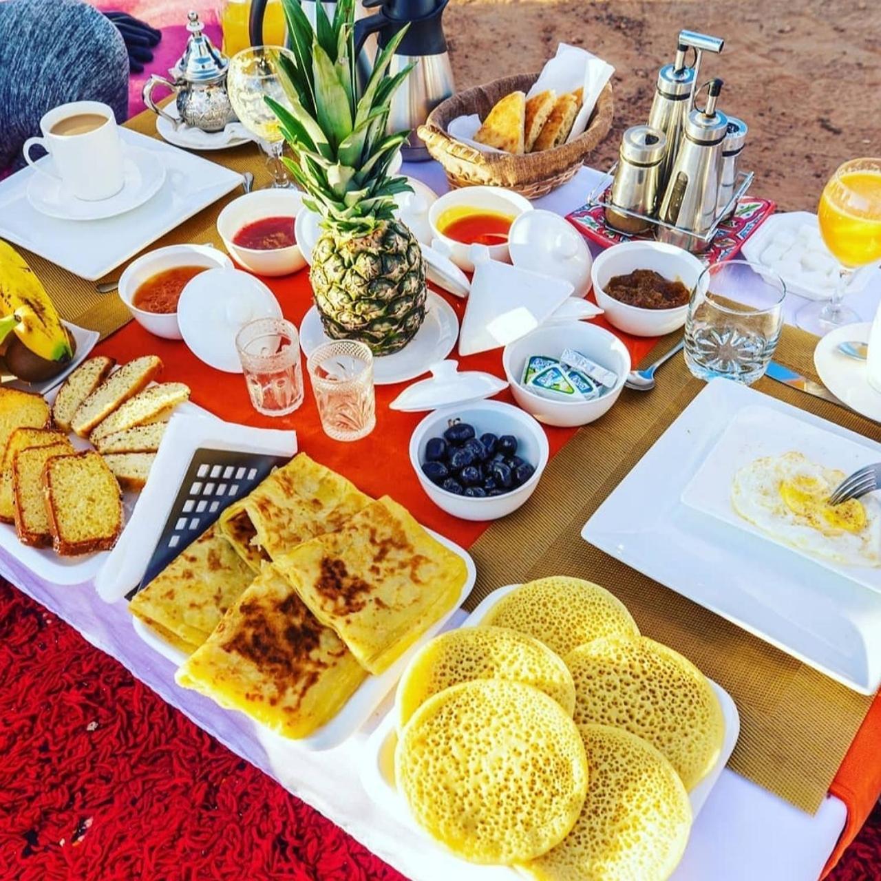 Sahara Luxury Glamping Hotel Merzouga Buitenkant foto